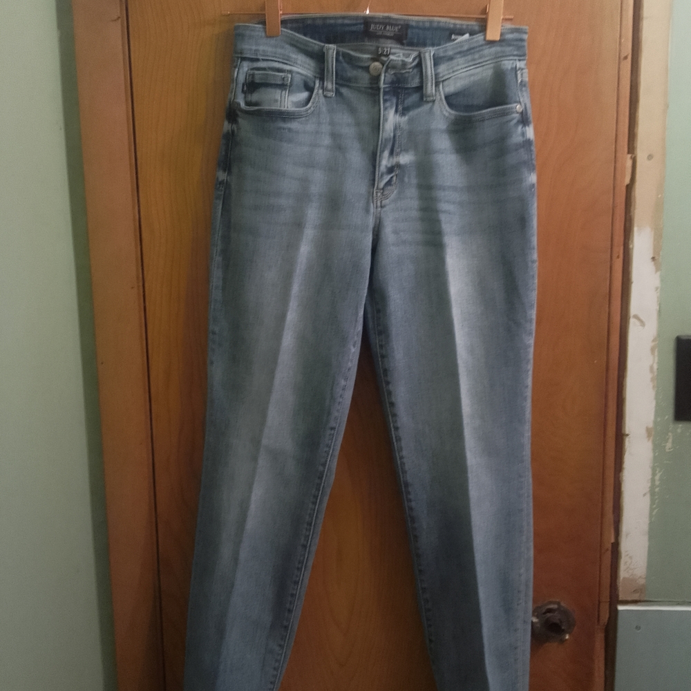 Judy Blue Boyfriend Fit  Light Wash‎ Straight Leg Jeans Size 5/27" Inseam